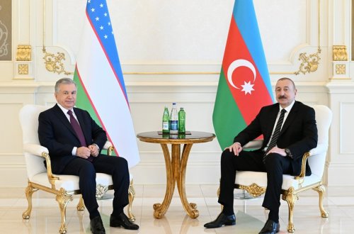 Azərbaycan və Özbəkistan prezidentlərinin təkbətək görüşü olub - YENİLƏNİB