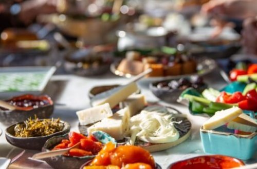 Türkiyədə səhərə dad qatan ənənə: Türk səhər yeməyi