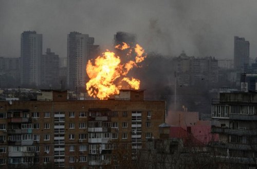 Rusiya ordusu Kiyevi atəşə tutur