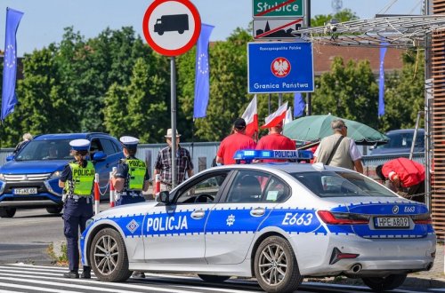 Polşa miqrasiya təzyiqinə görə Almaniya və Litva ilə sərhədlərdə yoxlamalar tətbiq edir