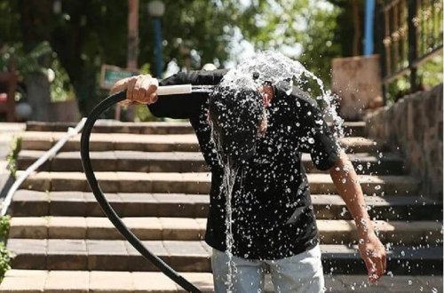 Yunanıstanda isti hava xəbərdarlığı! Açıq yerlərdə işləmək qadağandır