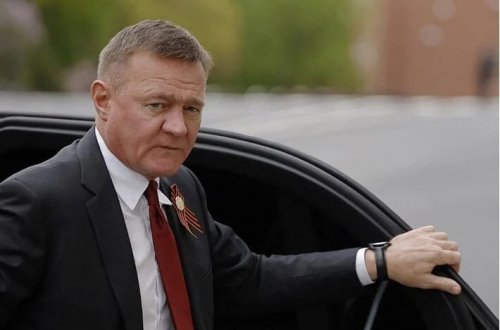 Putinin işdən çıxardığı nəqliyyat naziri özünü güllələyib