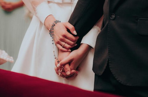 Bu bürclər bir-biri ilə qəti EVLƏNMƏMƏLİDİR – boşuna tanış olmasınlar