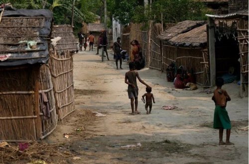 Beş nəfərlik ailə cadugərlik iddiasına görə döyülərək öldürüldü