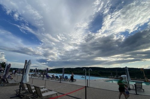 Rusiyada çimərliyə ildırım düşüb, üç nəfər ölüb