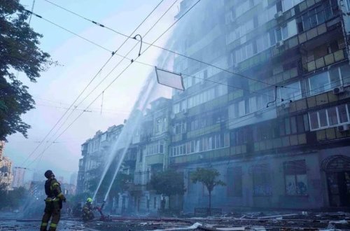 Ukrayna: Rusiya yüzlərlə dronla hücuma keçdi, 15 nəfər yaralandı