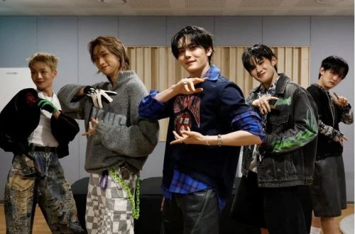 Şimali Koreyadan qaçaraq K-pop qrupu yaratdılar