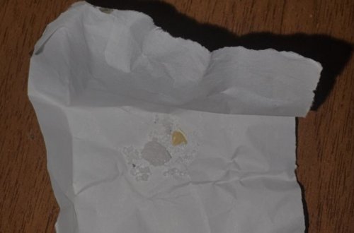 Bakıda ata həbsdəki oğluna narkotik vasitə gətirib