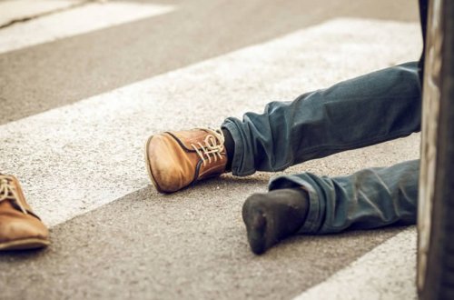 Qazaxda sürücülük hüququ olmayan şəxs avtomobillə piyadanı vuraraq öldürüb