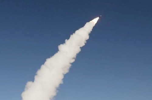 Husilər İsrail aeroportuna zərbə endiriblər