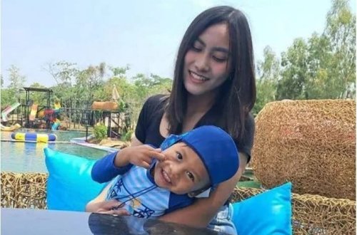 2 yaşlı uşaq eşşək arısı hücumuna məruz qalaraq dünyasını dəyişib