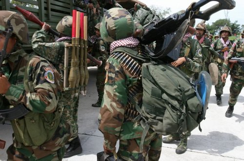 Kambocanın endirdiyi zərbələr nəticəsində Tailandda 15 nəfər həlak olub