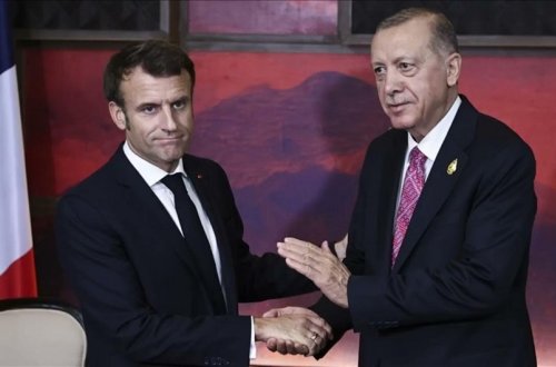 Makronla Ərdoğan Qəzzadakı vəziyyəti müzakirə ediblər