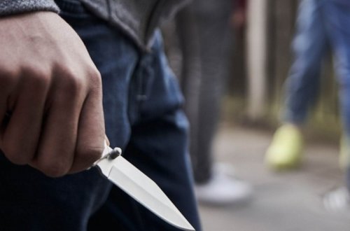 Göygöldə qadın acıq edib evdən getdi: Qudalar arasında dava qanla bitdi