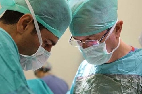 İki həftə ərzində yalnız tərəvəz və laksatiflər yedi, az qala infarkt keçirəcəkdi