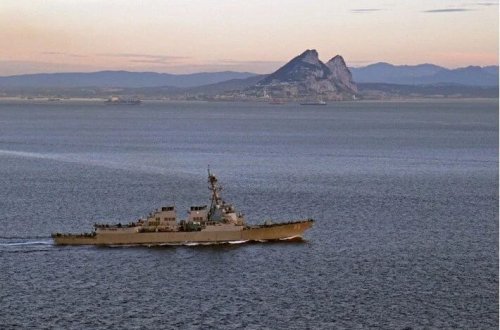 Şimali Koreya açıq şəkildə qadağalara qarşı çıxır