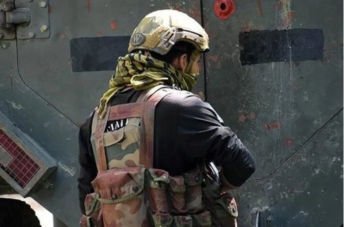 Hindistanda hərbçi aviaşirkətin əməkdaşına hücum edib