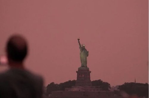 Kanadada meşə yanğınlarının tüstüsü Nyu Yorku bürüdü