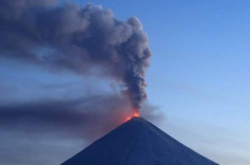 Kamçatkada Klyuçevskoy vulkanı 11,5 km hündürlüyə kül püskürüb