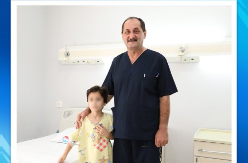 9 yaşlı qızın mədəsindən çıxanlar dəhşətə gətirdi