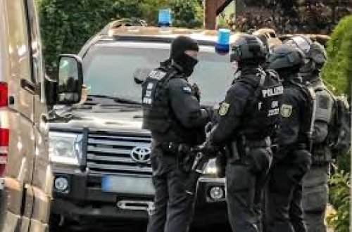 Almaniyanın üç vilayətində polis reydləri: Dövlət çevrilişində şübhəli bilinən şəxslər HƏBS EDİLİB