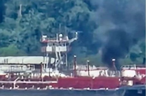 ABŞ-ın İllinoys ştatında vertolyot çay bəndinə çırpılıb: 2 nəfər ölüb