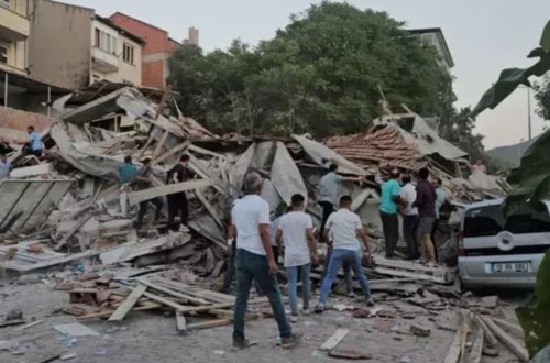 Türkiyədə zəlzələ zamanı 29 nəfər xəsarət alıb, ölən var - YENİLƏNİB