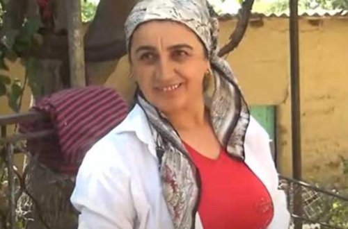 Cəlilabadlı qadın kəndə hücum edən çaqqalı əlləri ilə öldürdü - YENİLƏNİB - VİDEO