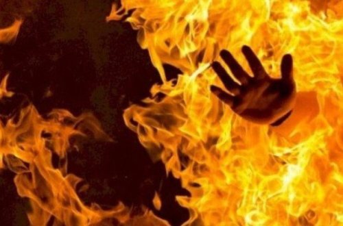 Qubada 52 yaşlı kişi evində yanaraq öldü