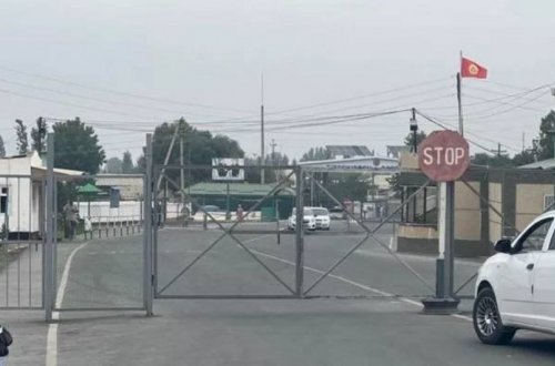 Qırğızıstan-Özbəkistan sərhədindəki keçid məntəqəsi bağlanıb