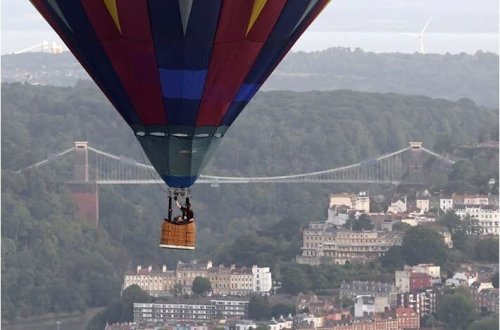 Hollandiyada isti hava balonu qəzaya uğradı
