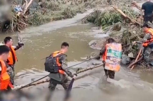 Çində daşqınlar nəticəsində 8 nəfər ölüb