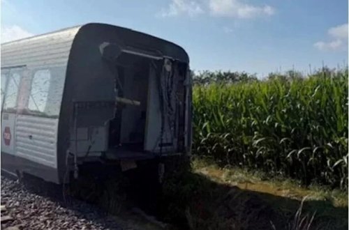 Danimarkada qatar relsdən çıxıb: 1 nəfər ölüb, 27 nəfər yaralanıb