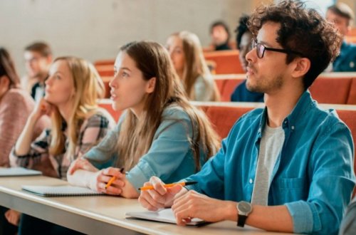 Türkiyədə təhsil alan azərbaycanlı tələbələrin sayı açıqlanıb