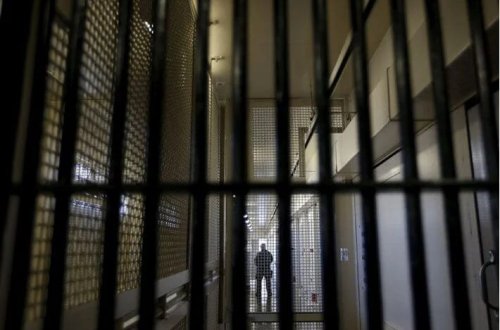 10 il ərzində 12 dəfə magistral yolu bağlayan şəxs həbs edilib