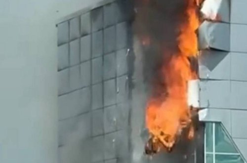 Rusiyada ticarət mərkəzində yanğın olub