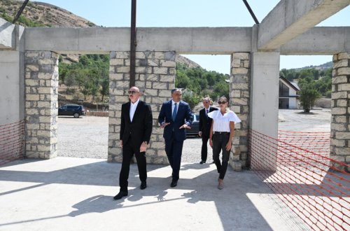 Prezident və birinci xanım “Hacıkənd” istirahət kompleksinin tikintisi ilə tanış olublar - YENİLƏNİB