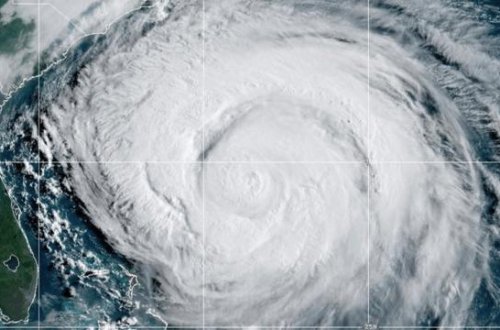 ABŞ-da Erin qasırğası ilə əlaqədar fövqəladə vəziyyət elan edilib