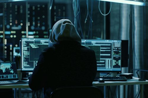 Hakerlər İranın onlarla neft tankerinin sistemlərini sıradan çıxarıb