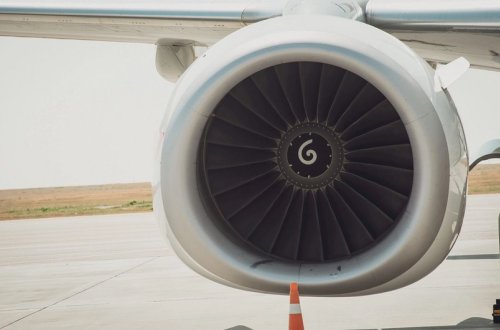 London-Pekin reysini yerinə yetirən təyyarə Rusiyada təcili eniş edib