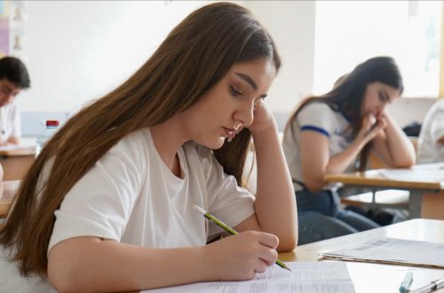 600-dən yuxarı bal yığan 127 şagird bu universiteti SEÇİB