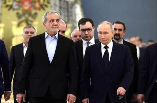 Rusiya prezidenti Putin iranlı həmkarı ilə görüşüb