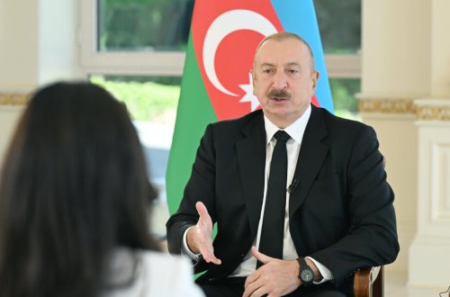 İlham Əliyev: İran Prezidenti ilə eyni dildə danışırıq, tərcüməçiyə ehtiyacımız yoxdur