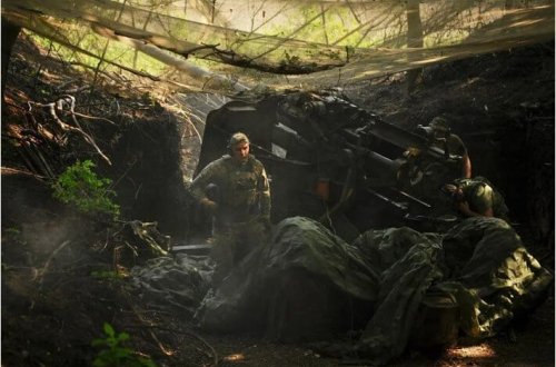 Ukraynanın 18-22 yaşlı kişilərə xaricə səyahət qadağası götürüldü