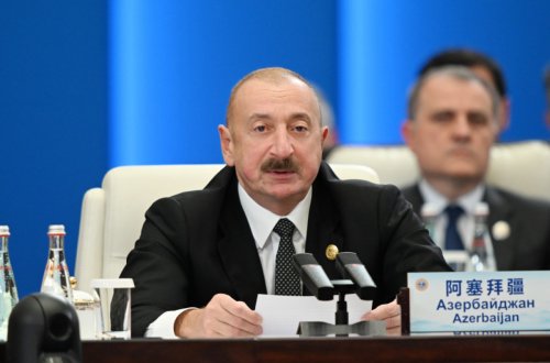 Prezident dünyanın ən sürətli qatarı ilə Pekinə gəldi - VİDEO