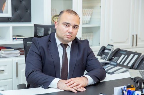 Telefonda icra başçısını təhqir etdi - CƏRİMƏLƏNDİ