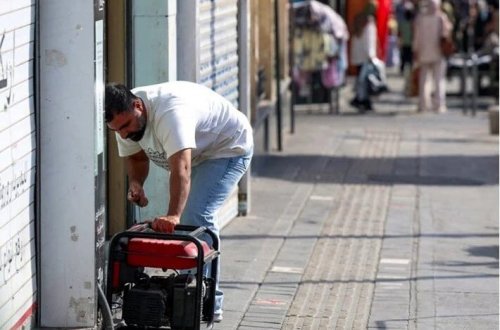 İranda hər gün 2 saat elektrik enerjisinin kəsilir