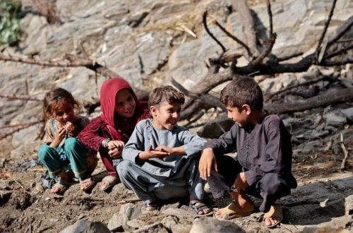 Əfqanıstanda 157,000 şagird təhsil ala bilmir