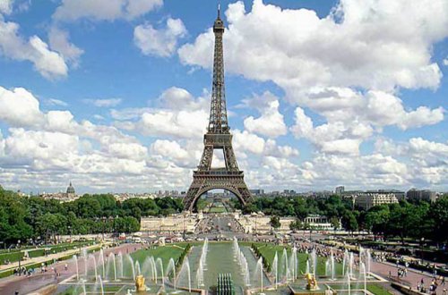 Eyfel qülləsinə 72 alim qadının adı yazılacaq