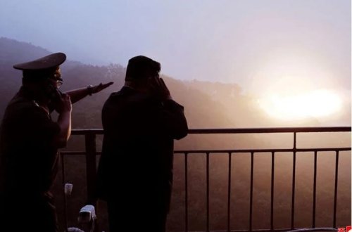 Şimali Koreya mühərriki işə saldı: Qitələrarası güc nümayişi 